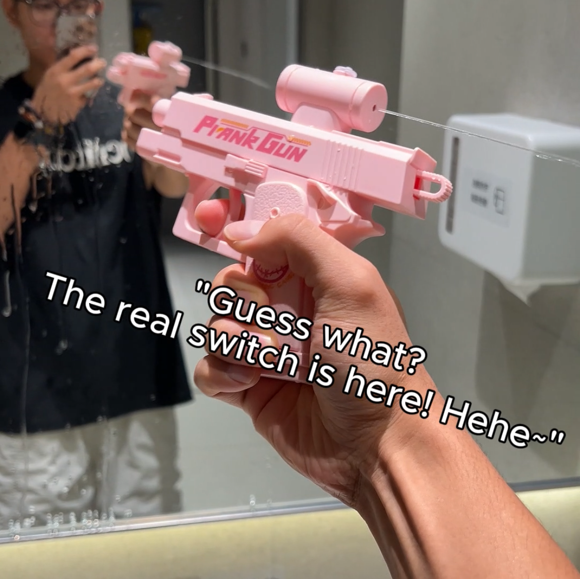 Double-Sided Prank Water Gun